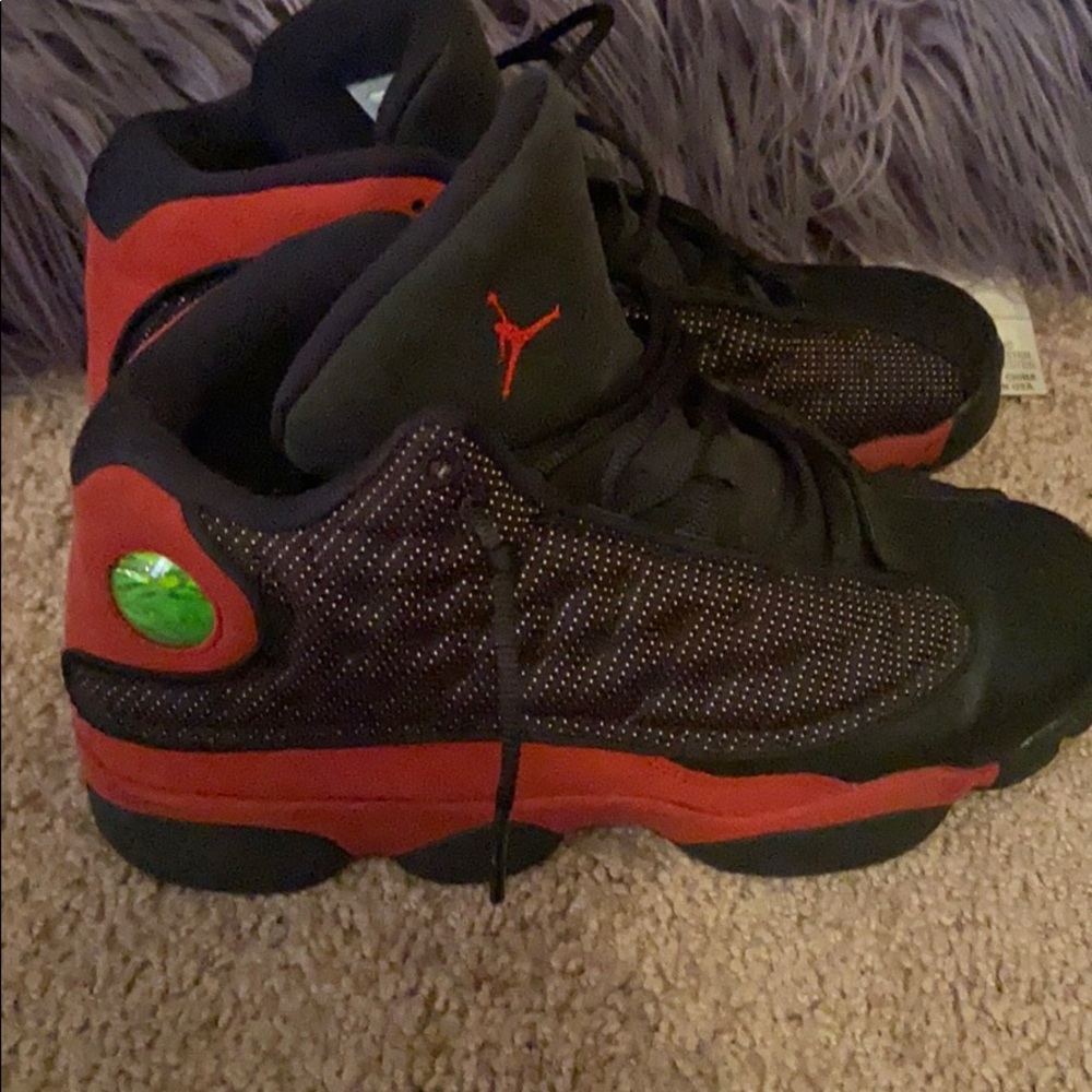 Air Jordan retro 13s Bred. Size 7Y.